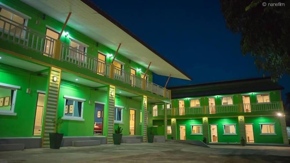 VII House Rawai Phuket Villa ภายนอก รูปภาพ